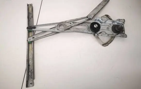 Toyota Yaris Sliding door window regulator with motor 