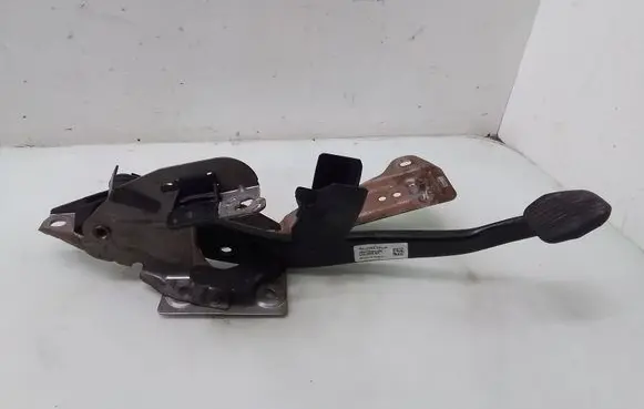 Ford Focus Brake pedal 4M512467AN