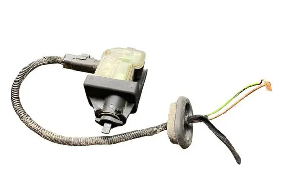 Citroen C4 Grand Picasso Fuel tank cap lock 661537