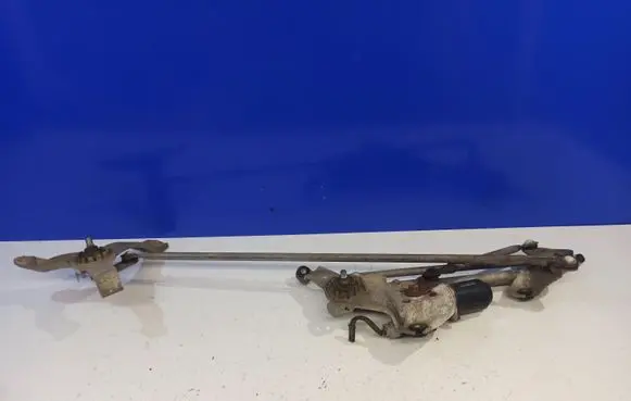 Mitsubishi Grandis Front wiper linkage and motor 395C 68222319