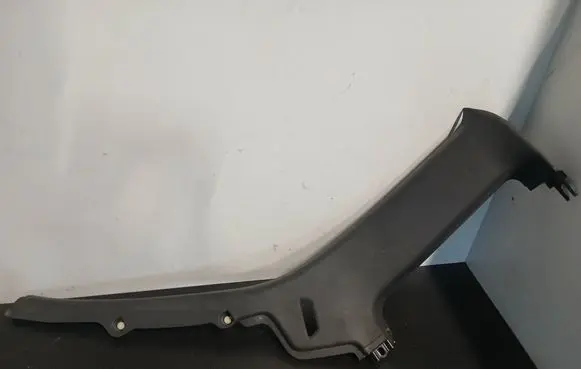Volvo V70 (B) pillar trim (top) 1882