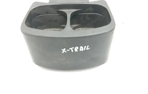Cup holder front