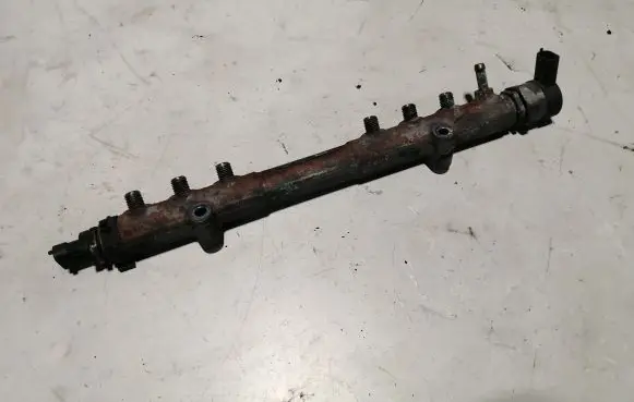 Fuel main line pipe