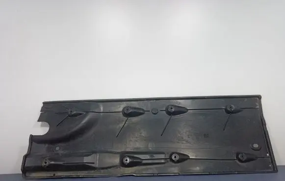 Volkswagen Jetta VI Front underbody cover/under tray 5C6825202