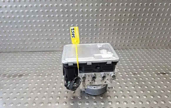 Mitsubishi Eclipse Cross ABS Pump 4670B151 062102-52684