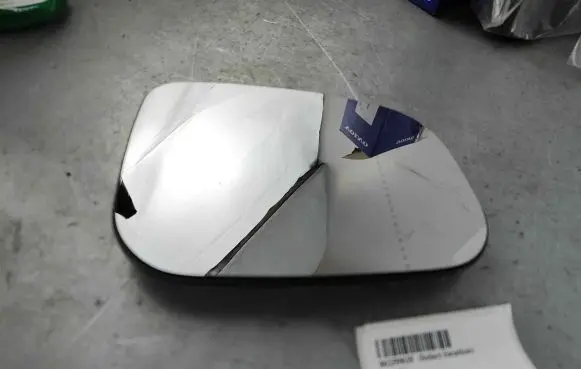 Volvo S60 Wing mirror glass 80259835