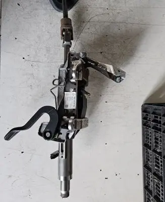 Volkswagen Touareg II Steering wheel lock 7P6419501