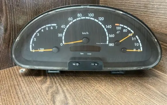 Mercedes-Benz Sprinter W901 W902 W903 W904 Speedometer (instrument cluster) 0014468521