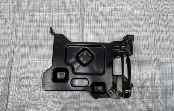 KIA Sorento IV Radiator mount bracket 9101300214