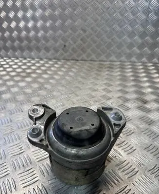 Mercedes-Benz GLC X253 C253 Engine mount bracket A2532401000