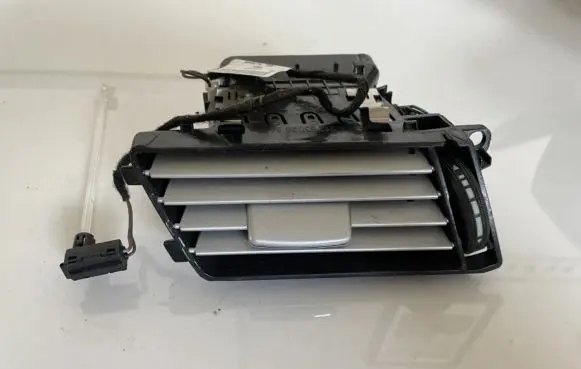 Mercedes-Benz E W212 Dash center air vent grill a2128302654