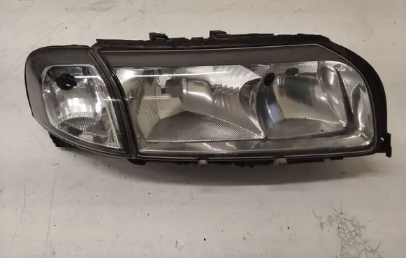 Volvo S80 Headlight/headlamp 04HCR3002A