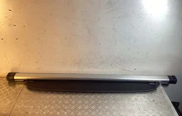 Lexus CT 200H Parcel shelf load cover 