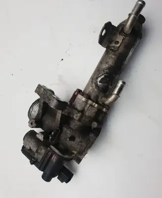 Volvo XC90 EGR valve cooler 500863040 880766L 31219874