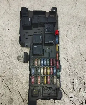 Volvo S60 Fuse module 8637841 518323324 010831084541