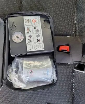 Volkswagen Caddy Tool set 2K0601703A