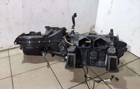 Interior heater climate box assembly