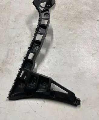 Volkswagen PASSAT B7 Rear bumper mounting bracket 561807393C PPTD20