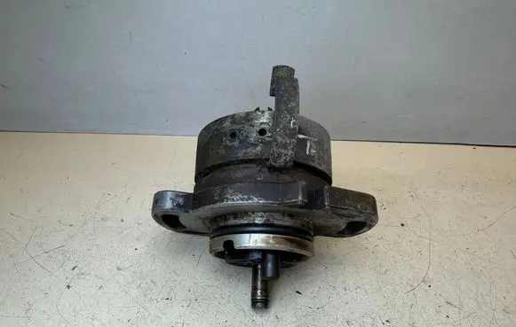 Volkswagen Transporter - Caravelle T4 Spark distributor 023905205B 0237522021 Z515