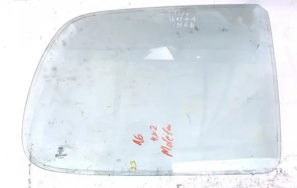Nissan Serena Rear side window