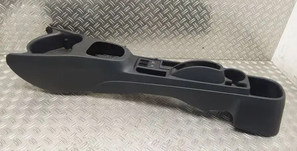Toyota Yaris Center console 589100D050 589110D170 589170D100
