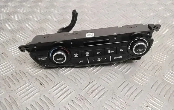 KIA Niro Air conditioner control unit module 97250Q4180