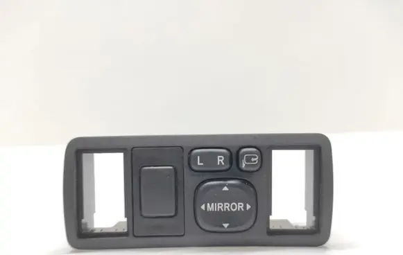 Wing mirror switch