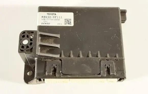 Toyota Verso Air conditioning/heating control unit 886500F111 MB1777002202