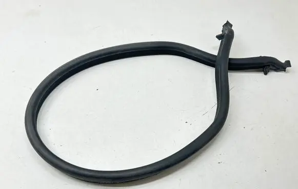 Dodge Durango III Engine compartment rubber 