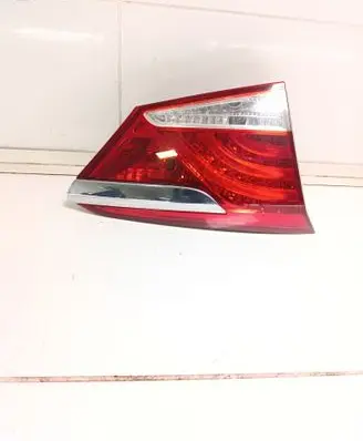Hyundai i40 Tailgate rear/tail lights 924033Z000
