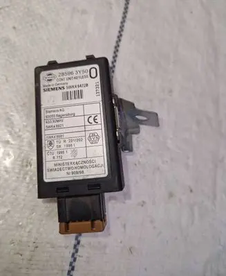 Nissan Patrol Y61 Door central lock control unit/module 285963y50