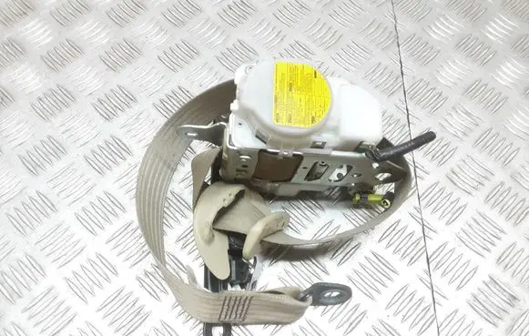 Lexus IS 220D-250-350 Front seatbelt 7M8750P