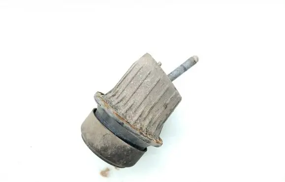 Lexus GS 300 350 430 450H Engine mount bracket