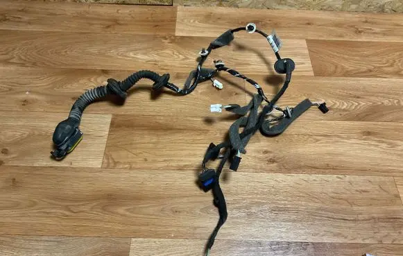 Renault Megane III Rear door wiring loom 241267814R