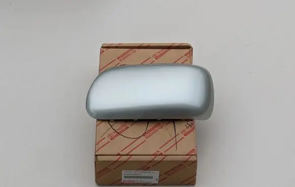 Toyota Avensis T220 Plastic wing mirror trim cover 87945-05010