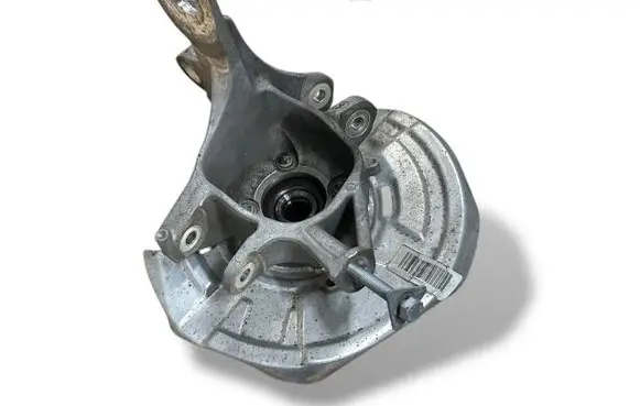 BMW 5 F10 F11 Rear wheel hub spindle/knuckle 6796100 33326796100