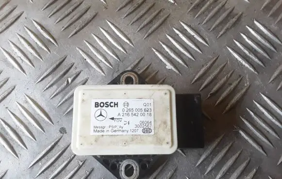 Mercedes-Benz E W211 ESP acceleration yaw rate sensor 0265005623 A2165420018 1275100618
