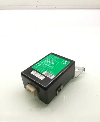 Toyota RAV 4 (XA30) Door central lock control unit/module 8974042020
