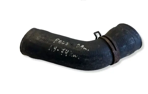 Volkswagen Polo IV 9N3 Intercooler hose/pipe 