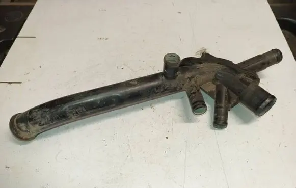 Renault Kangoo I Engine coolant pipe/hose