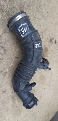 Renault Megane IV Air intake duct part 165767706R