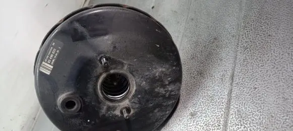 Opel Vectra B Brake booster