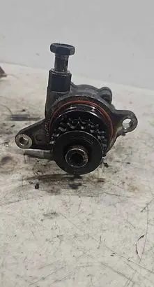 Nissan X-Trail T30 Power steering pump 29131099 8H800
