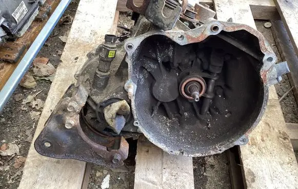 Chevrolet Spark Manual 5 speed gearbox 01081108 235799TD1 PMW43743