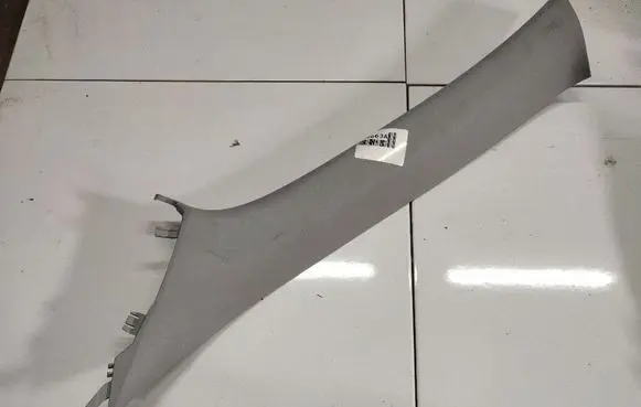 Mitsubishi ASX (B) pillar trim (top) 7210A181
