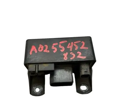 Mercedes-Benz E W211 Glow plug pre-heat relay A0255452832