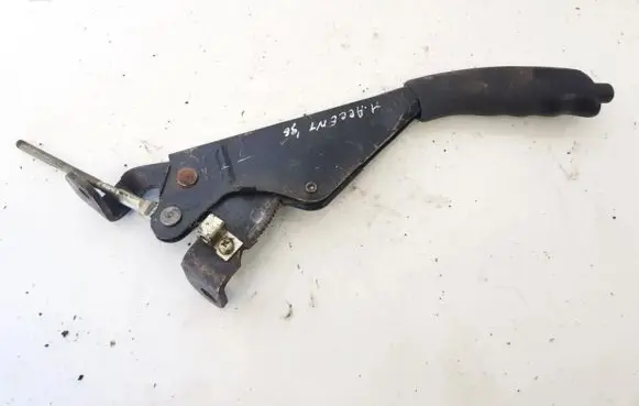 Handbrake/parking brake lever assembly