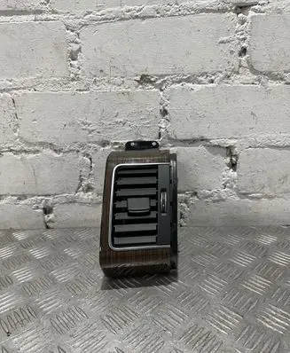 Land Rover Range Rover Sport L494 Dashboard side air vent grill/cover trim DK62046830AA 08716 06082015