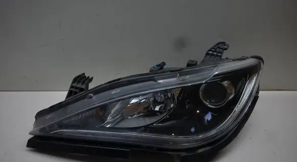 Chrysler Pacifica Headlight/headlamp 68228947AE 147000015300