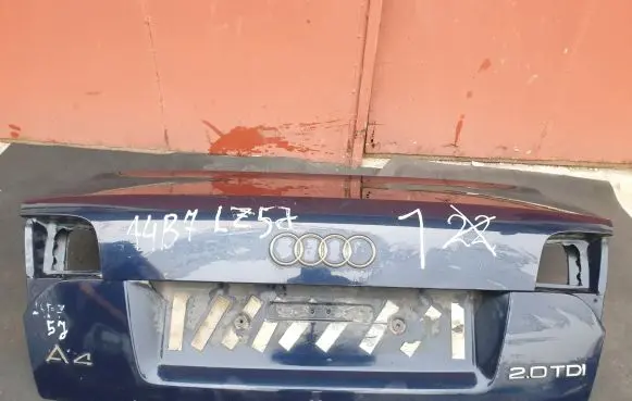 Audi A4 S4 B7 8E 8H Tailgate/trunk/boot lid